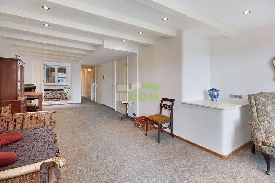 شقة أنيقة مع تراس في المركز التاريخي لأمستردام - 504,000 €