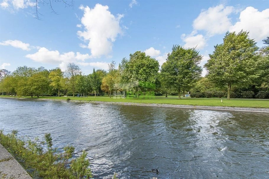 Apartamento luminoso no centro de Amsterdã, próximo ao pitoresco Westerpark, na Holanda