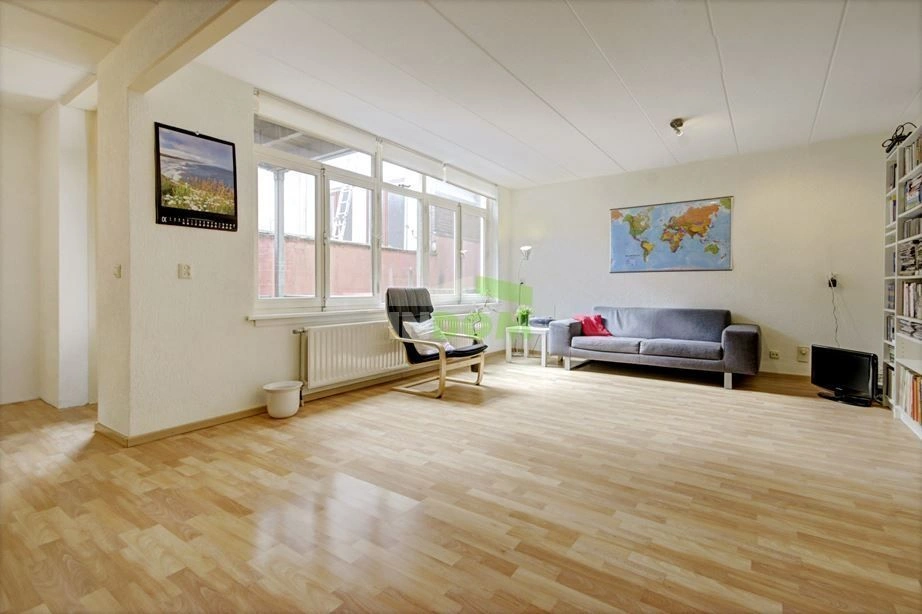 شقة تحتوي على غرفتين واسعتين في مركز أمستردام، هولندا