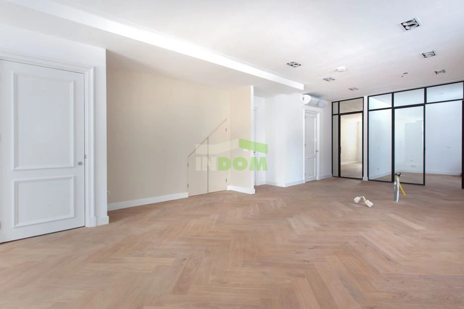 شقة مكتبية أنيقة في المركز التاريخي لأمستردام، هولندا