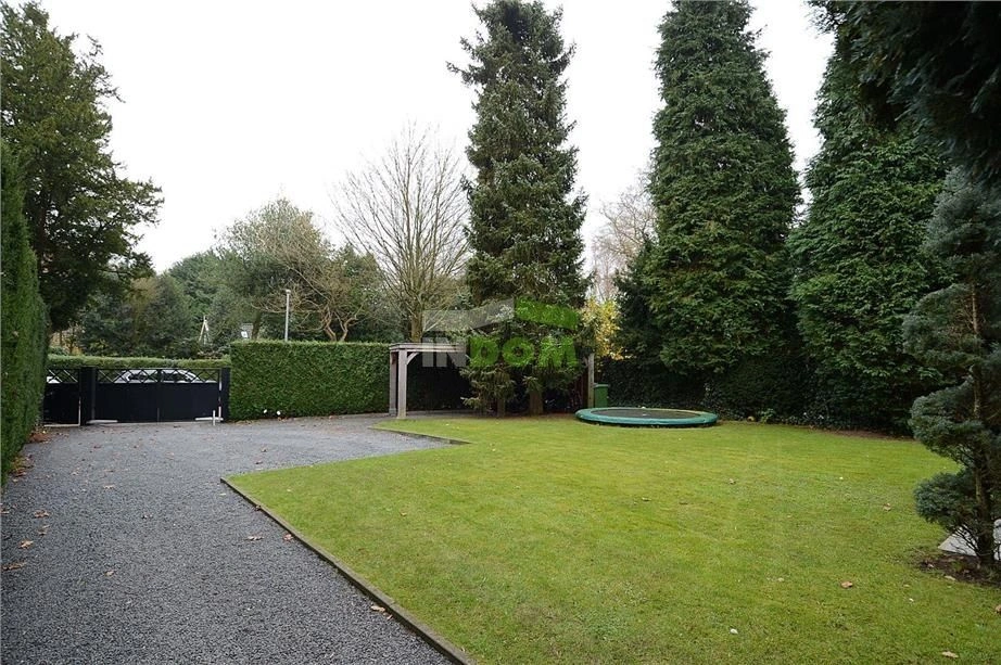 ویلای 6+1 در حومه مد روز لورن آمستردام