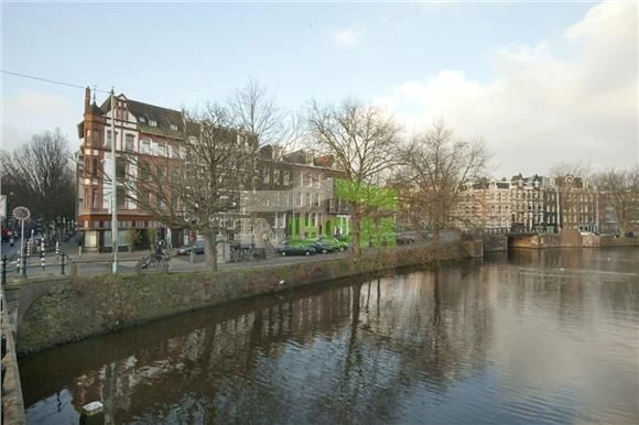 آپارتمان در یک خانه تاریخی زیبا در کانال در مرکز آمستردام - 582,400 €