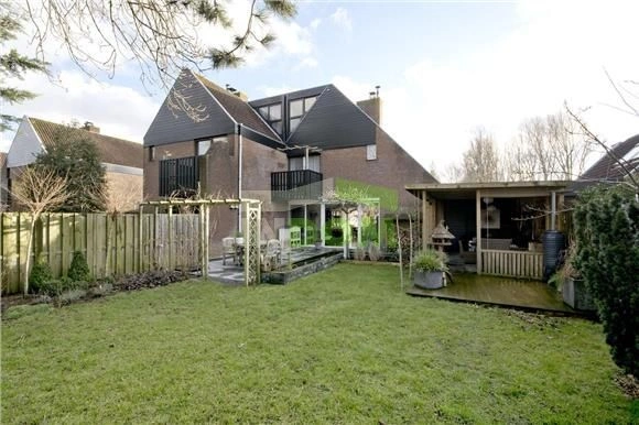 Beautiful house 206 m2 in the city of Haarlem suburb of Amsterdam