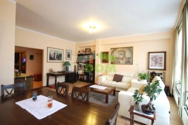 Spacious 2+1 apartment near Grand Place in Brussels
