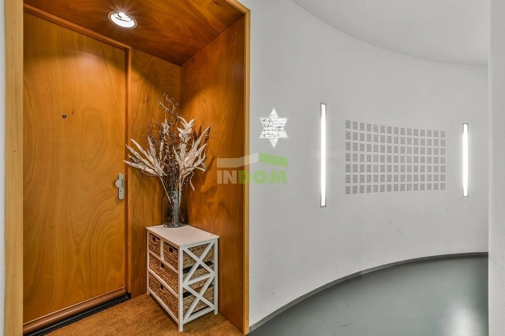 شقة مكونة من غرفتي نوم بجوار البحيرة في منطقة المنتزه في أمستردام - 459,200 €