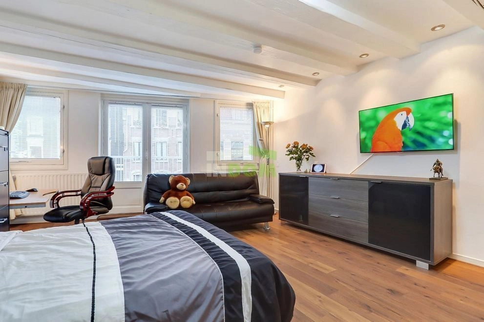 Stylish studio apartment in the historic center of Amsterdam, the Netherlands