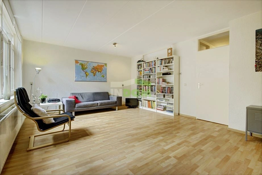 شقة تحتوي على غرفتين واسعتين في مركز أمستردام، هولندا