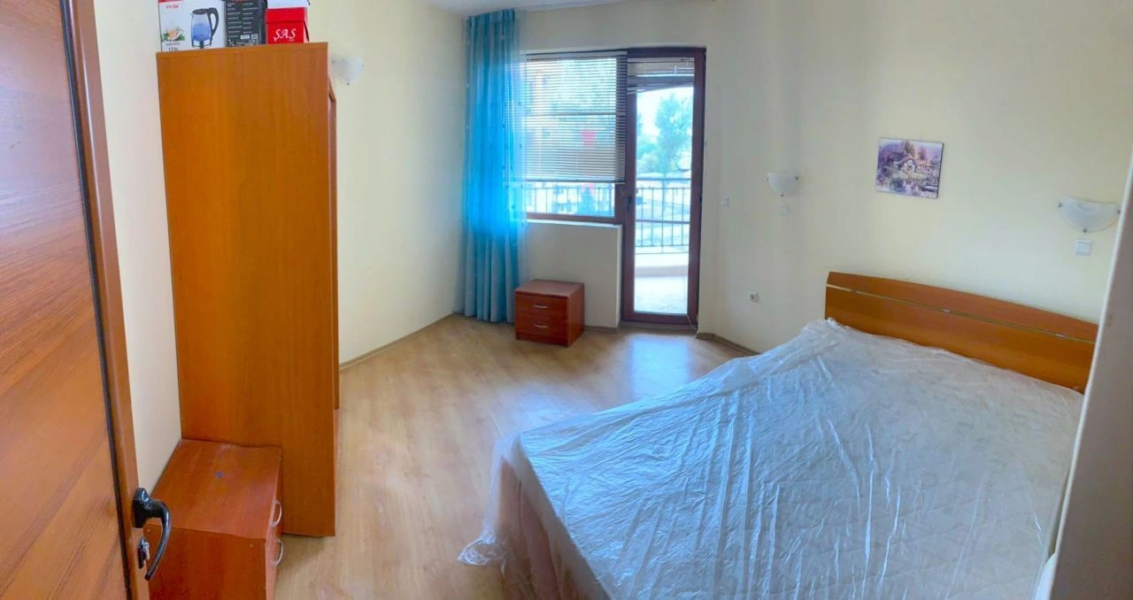 Apartamento 1+1 con piscina al aire libre en la zona de Sunny Beach, Bulgaria