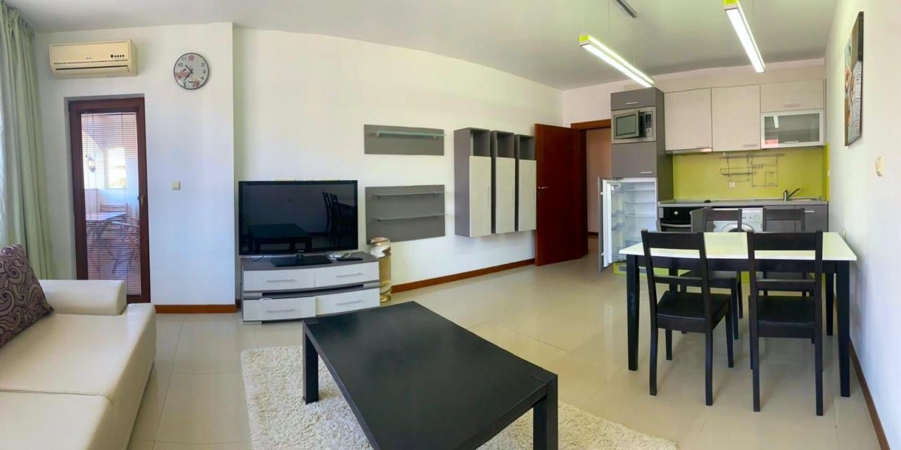 Apartamento na primeira linha do mar em um complexo prestigiado em Sveti Vlas, Bulgária