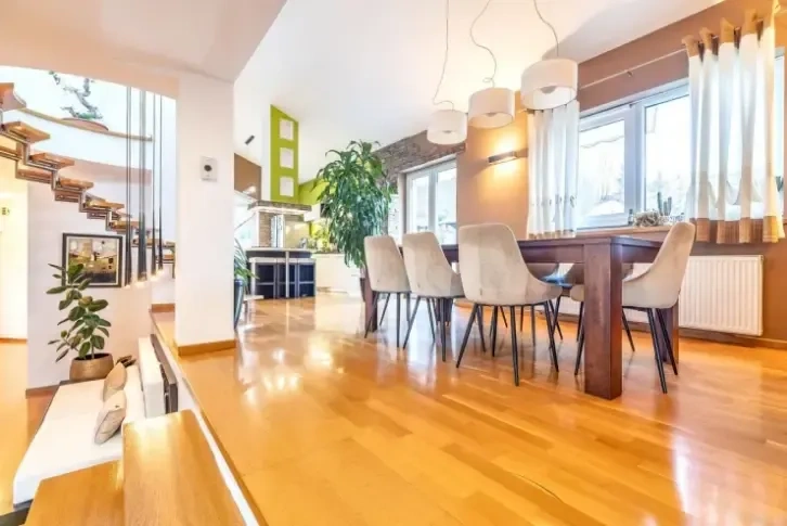 Elegante villa en una zona pintoresca de Zagreb - 899,000 €