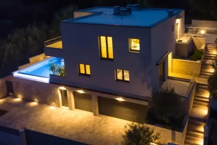 Comfortable villa 300 m2 in Split, Dalmatia