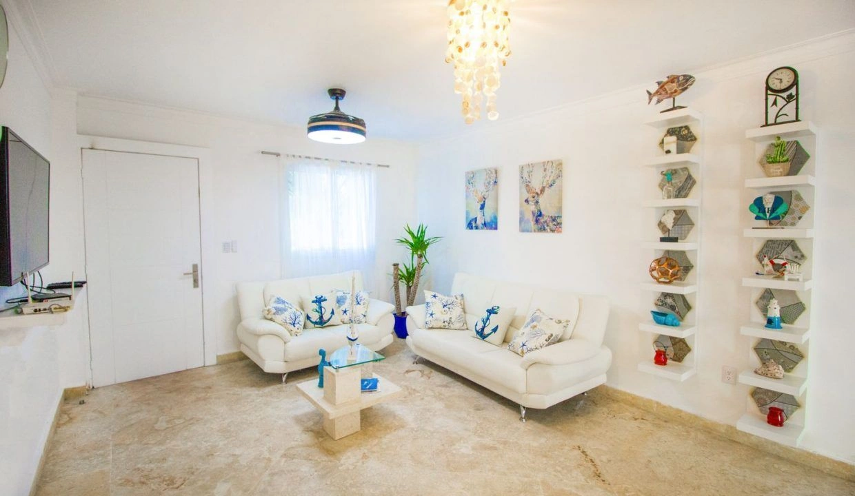 Дизайнерский отремонтированный таунхаус недалеко от пляжа в Пунта-Кане, Доминиканская Республика