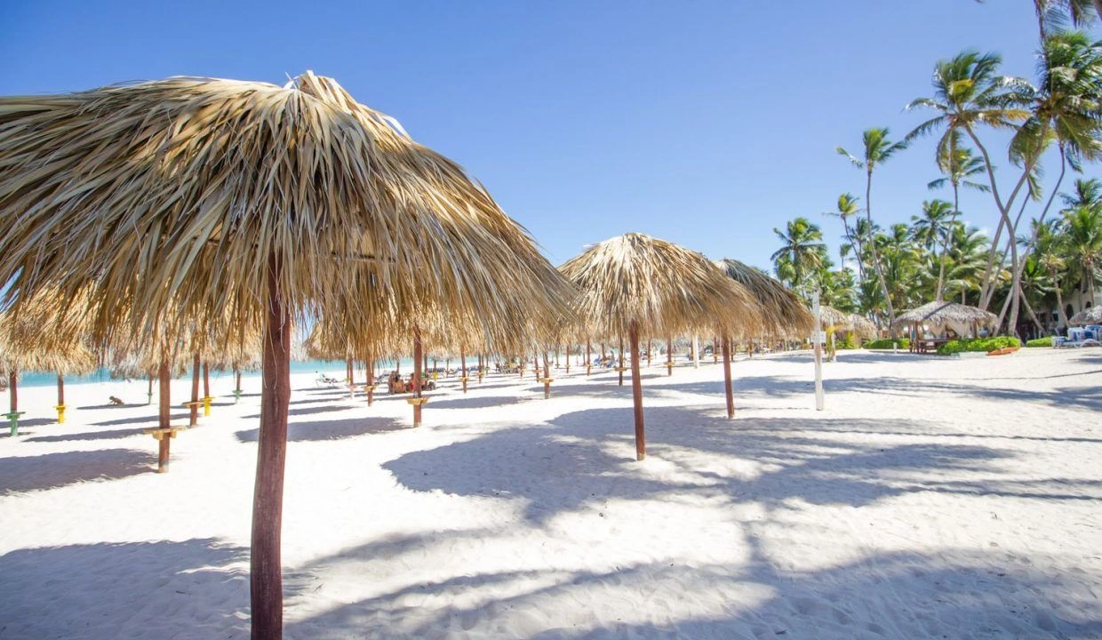 Дизайнерский отремонтированный таунхаус недалеко от пляжа в Пунта-Кане, Доминиканская Республика