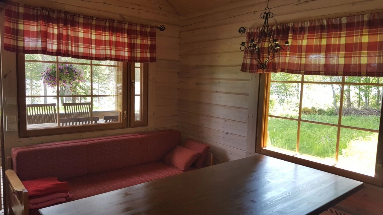 芬兰 Juuka 湖畔 1+1 小屋