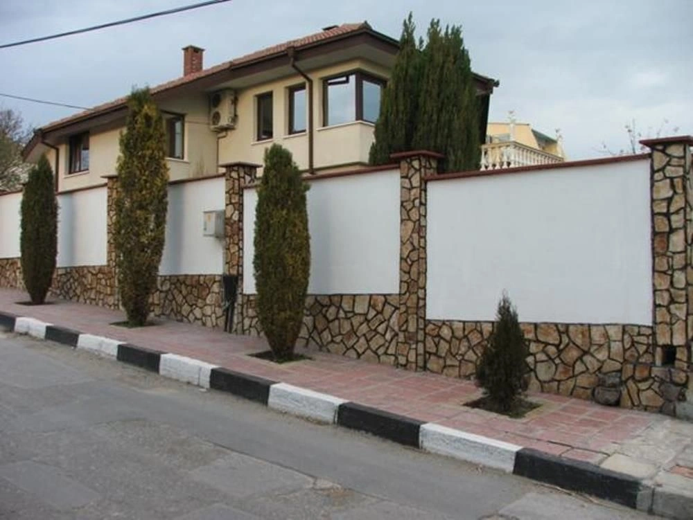 Villa in a prestigious area of Varna, a few minutes from the sea, Bulgaria