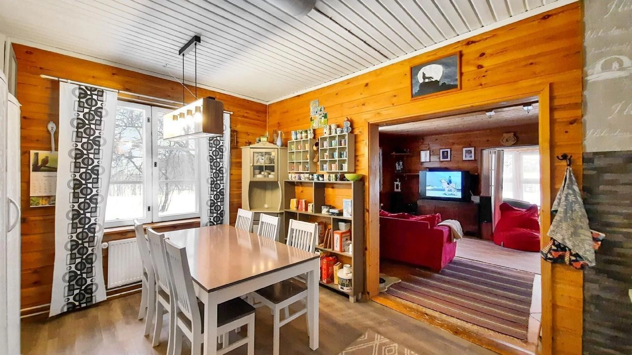 Casa con balcón y terraza en Imatra, Finlandia