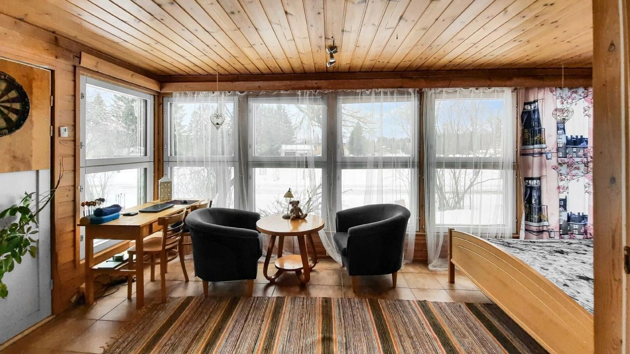 Casa con balcón y terraza en Imatra, Finlandia