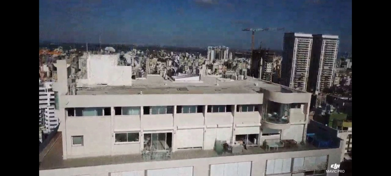 以色列内坦亚近海 8+1 顶层公寓