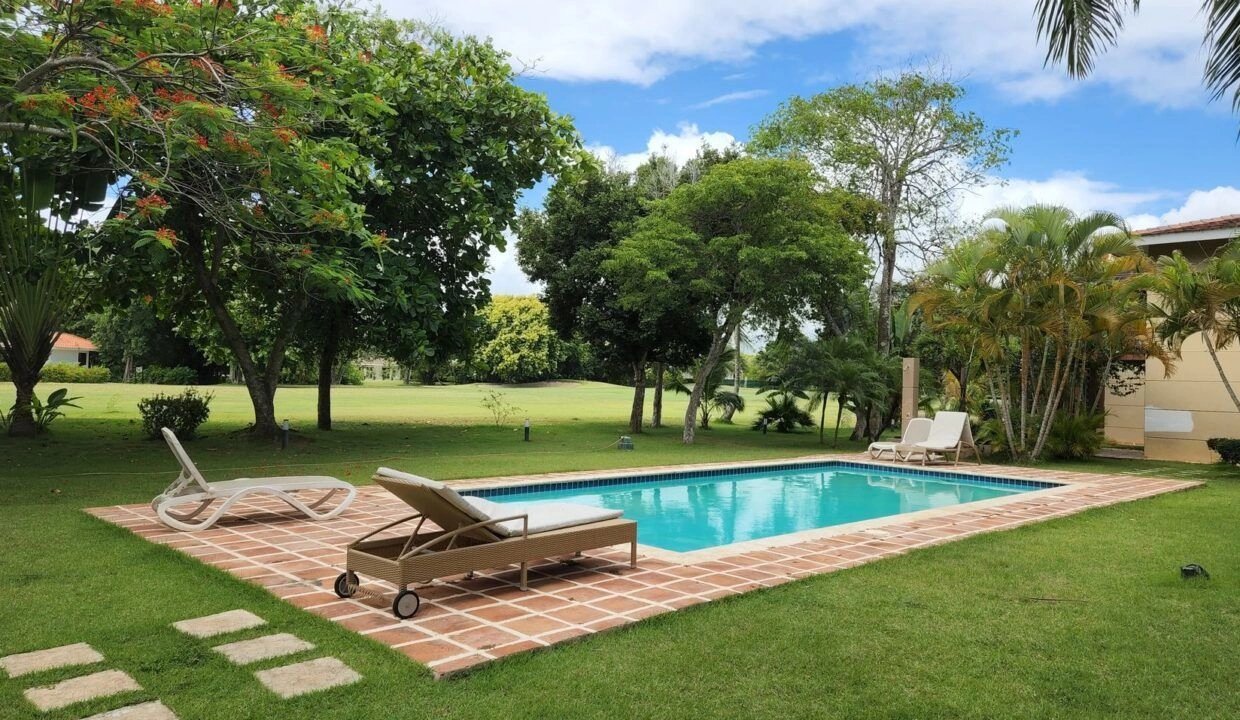 Apartment in a prestigious golf resort in Punta Cana, Dominican Republic