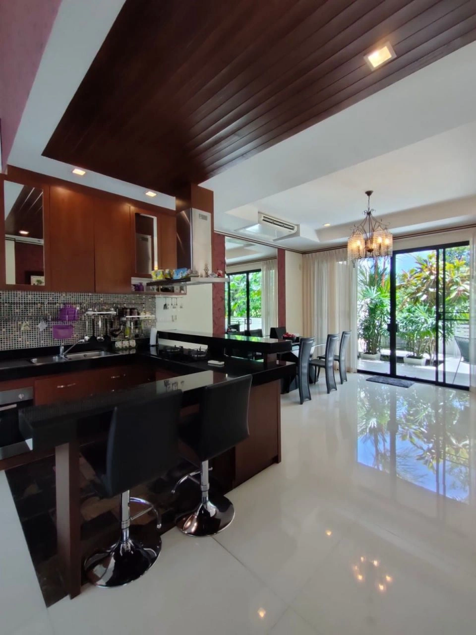 Villa 3+1 en una zona de prestigio en Phuket