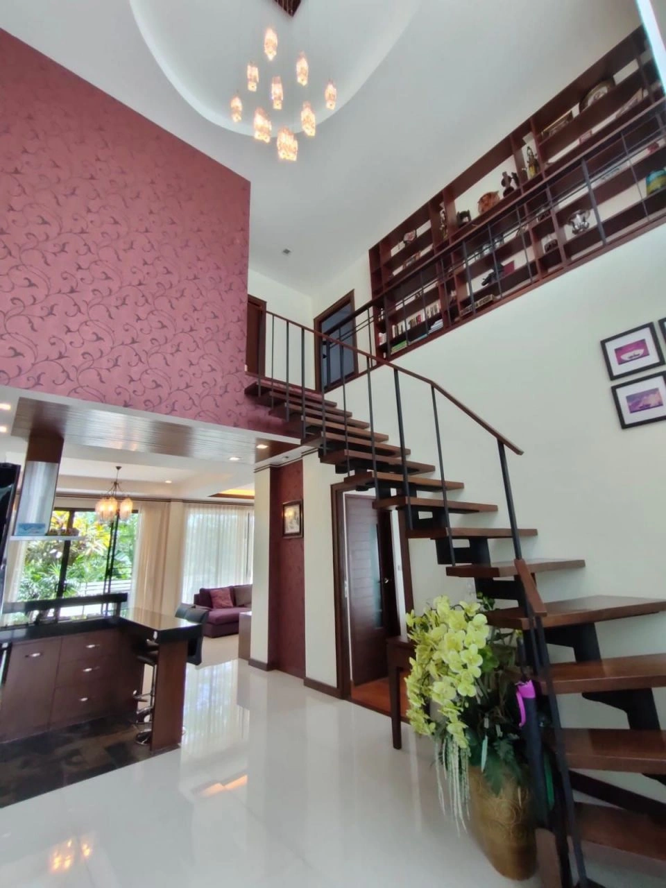 Villa 3+1 en una zona de prestigio en Phuket