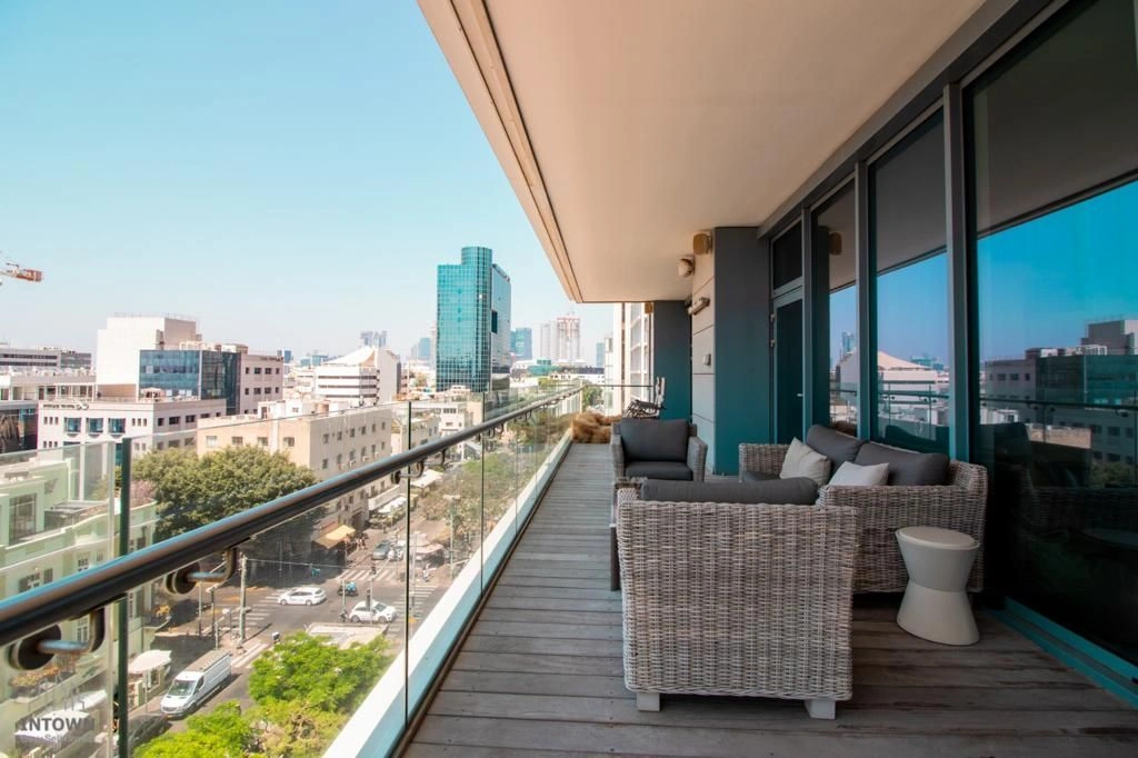 شقة مع حمام سباحة خاص في تل أبيب، إسرائيل