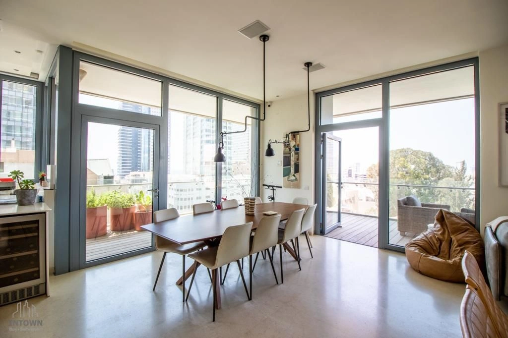 شقة مع حمام سباحة خاص في تل أبيب، إسرائيل