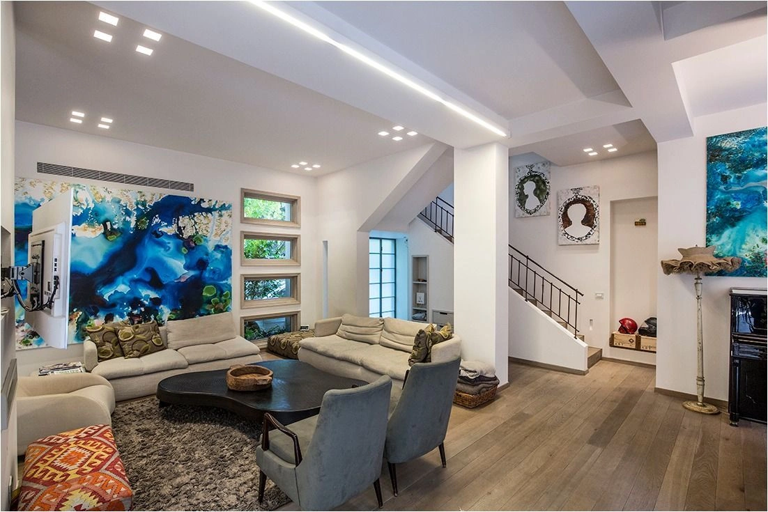 特拉维夫市中心带私人花园的6+1别墅