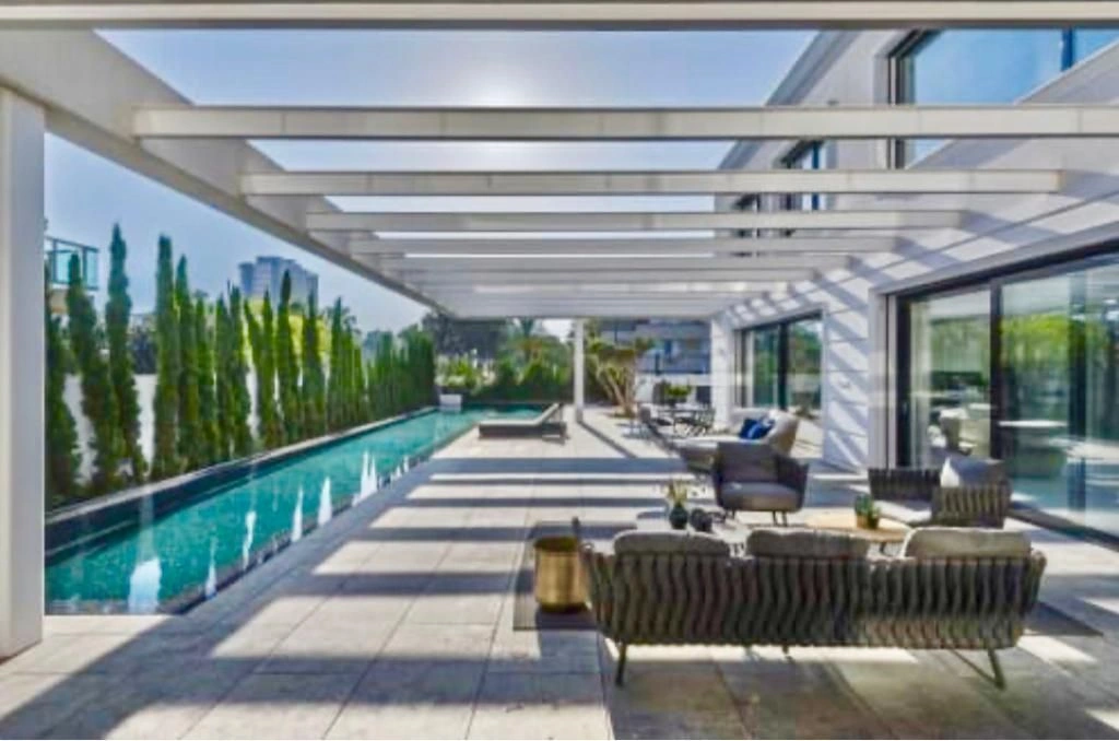 Villa entièrement meublée au bord de la mer à Herzliya, Israël