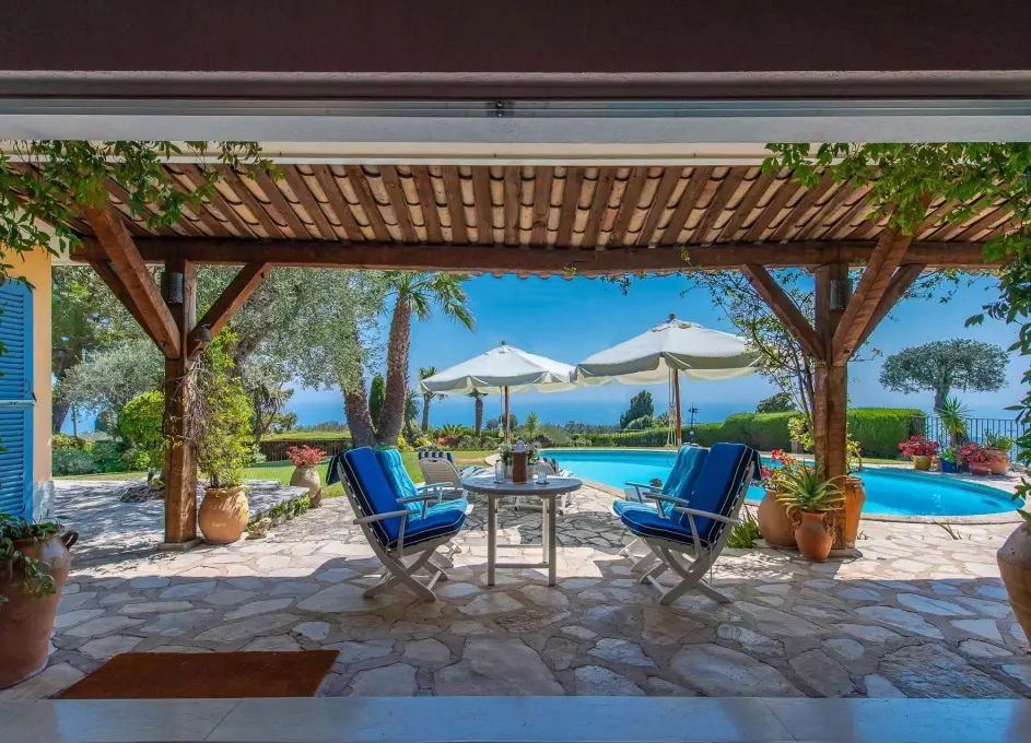 Villefranche-sur-Mer, फ्रांस में समुद्र के नज़ारों वाला प्रोवेंसल शैली विला