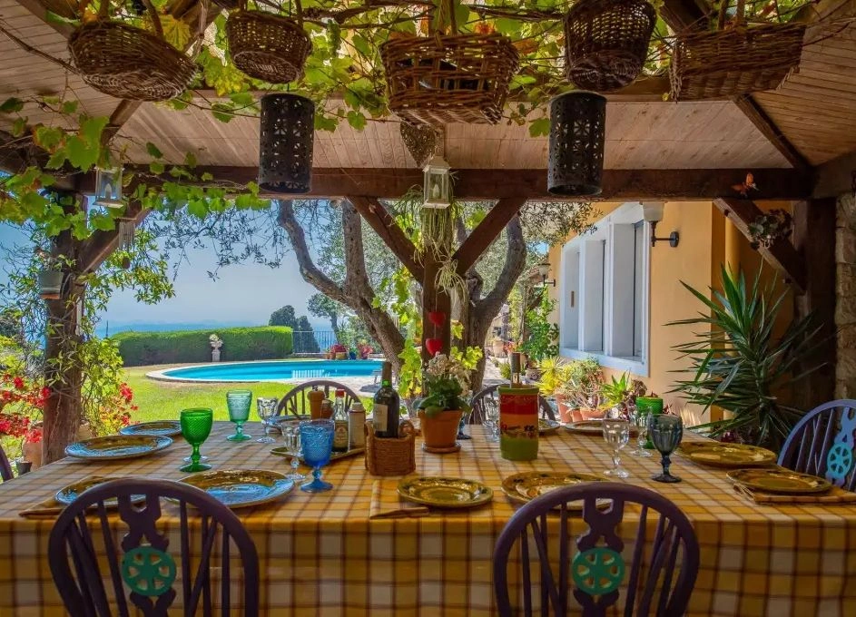 Villefranche-sur-Mer, फ्रांस में समुद्र के नज़ारों वाला प्रोवेंसल शैली विला