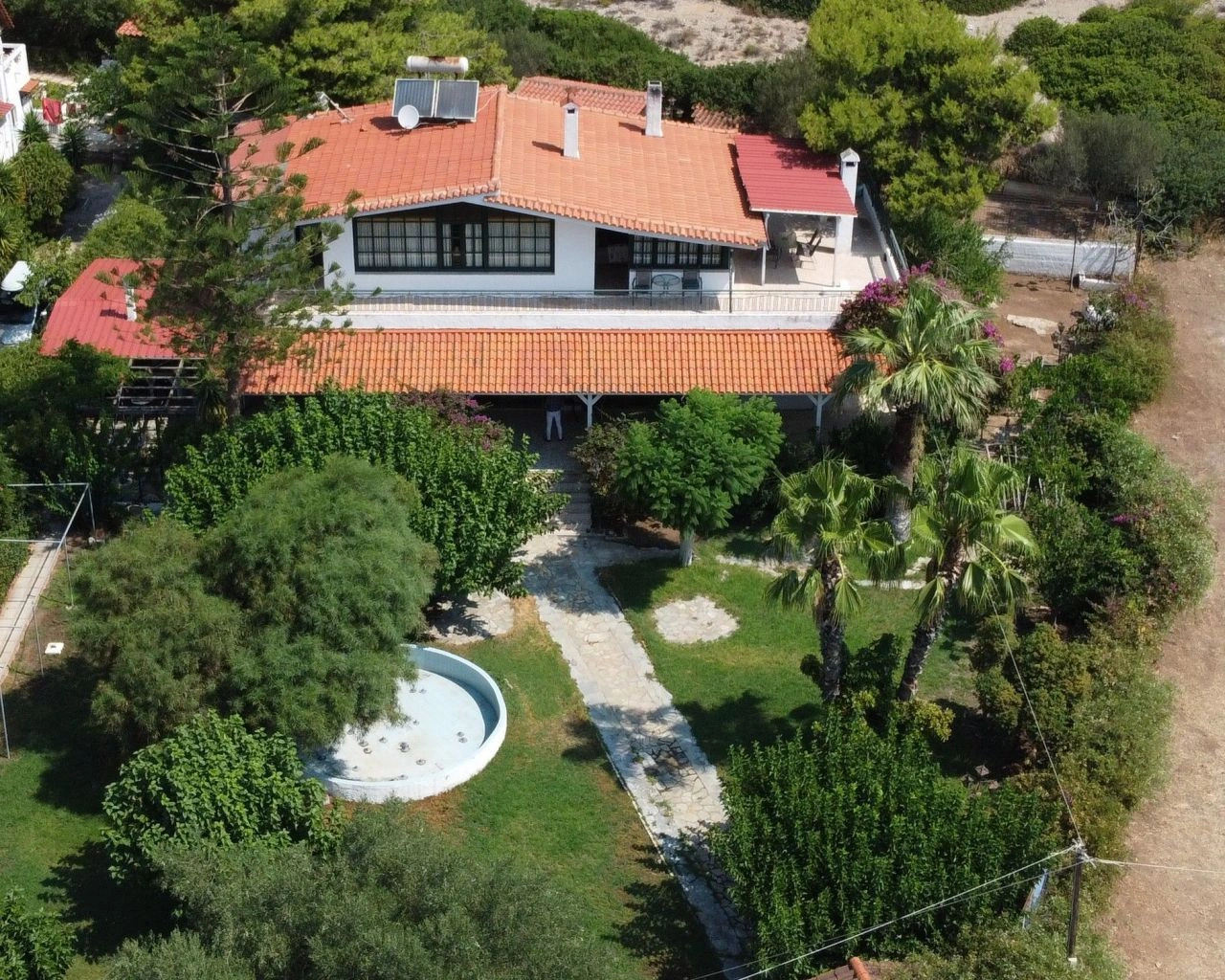 اشترِ فيلا في لوتراتكي، 240 م2، 3 غرف نوم