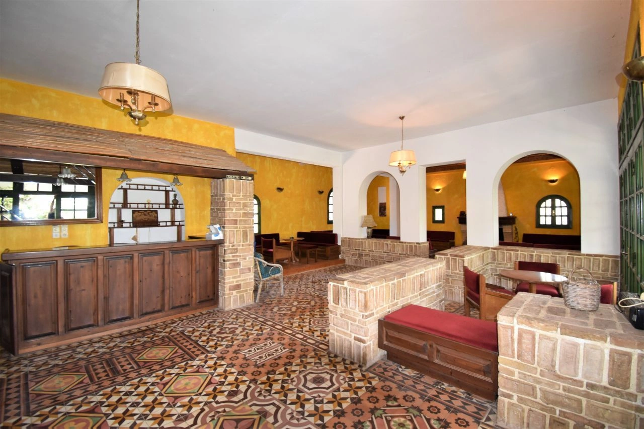 اشترِ فيلا في لوتراتكي، 240 م2، 3 غرف نوم