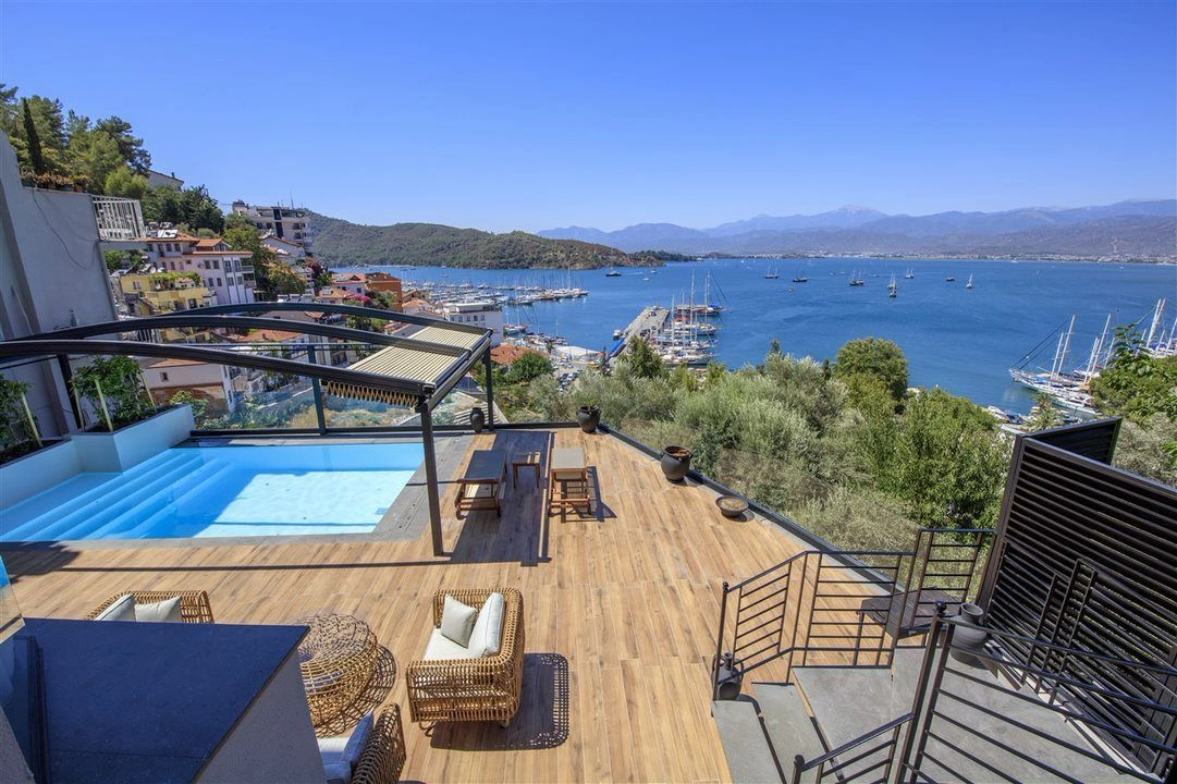 Villa in Turkey 260 m2 overlooking the port in Fethiye