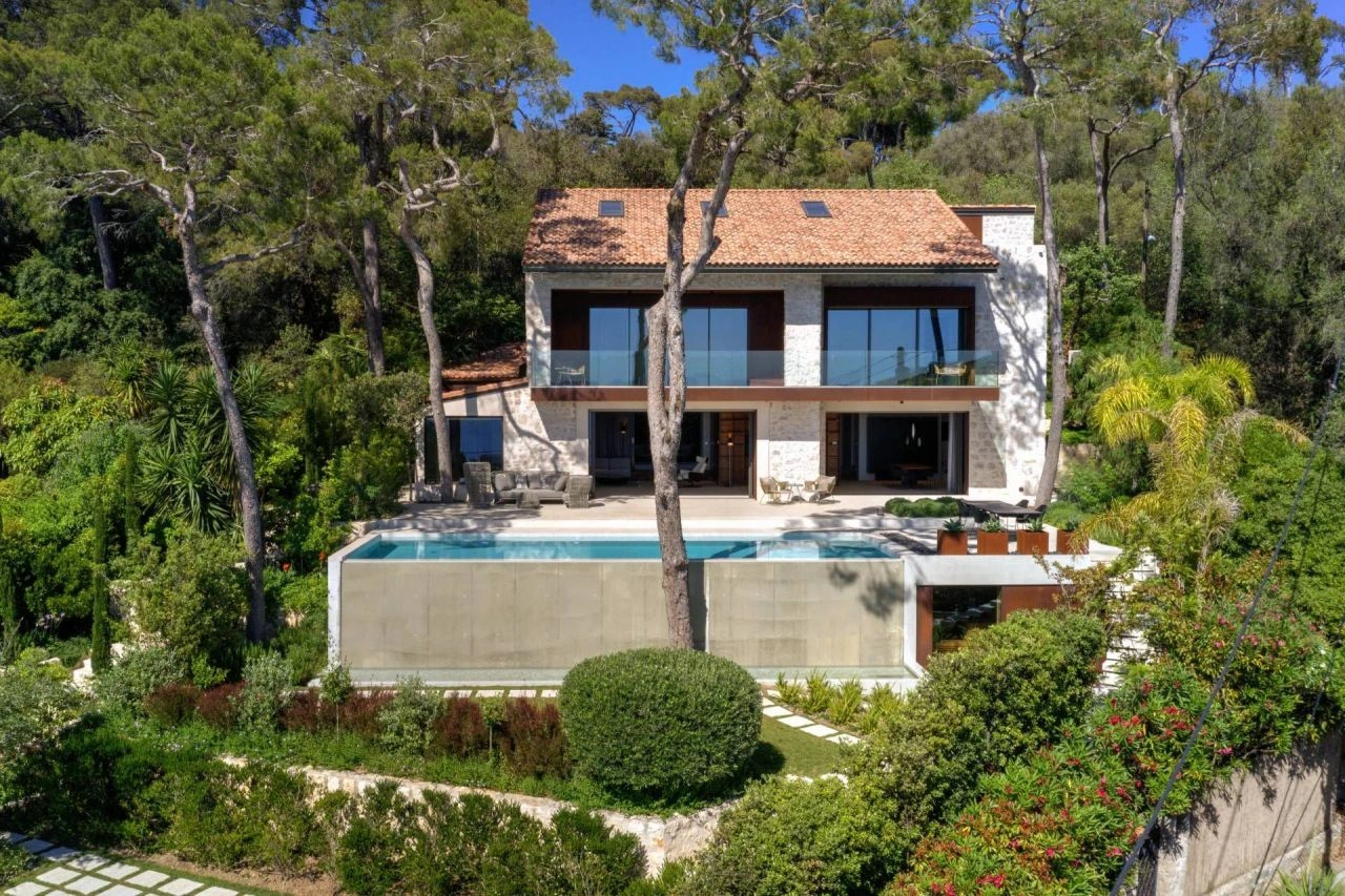 法国尼斯斯堪的纳维亚风格5+1别墅