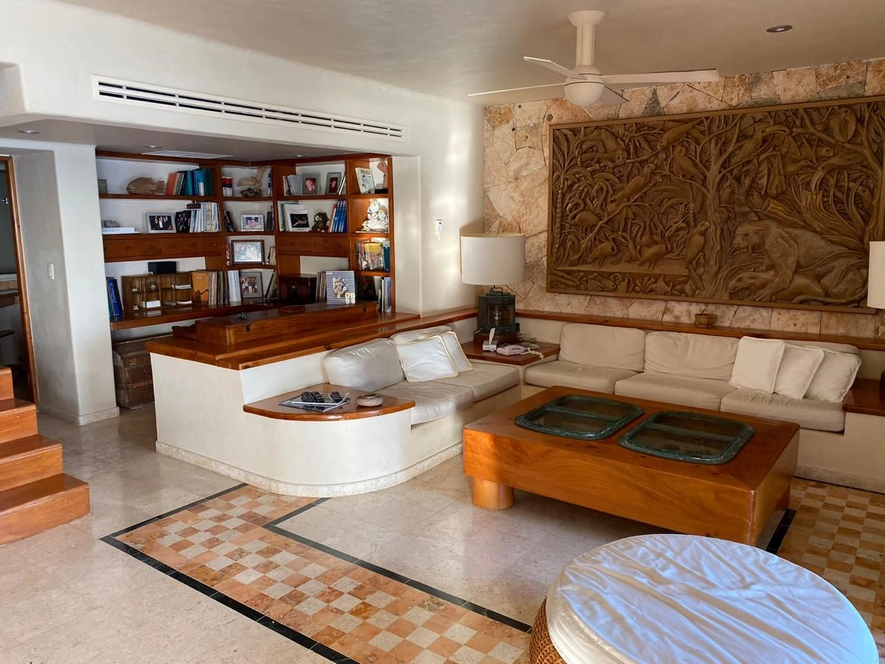 Spacious penthouse 520 m2 in Puerto Aventuras with a spacious terrace