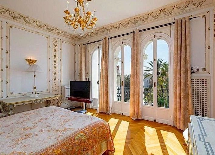 法国尼斯海景豪华别墅(5+1居室)