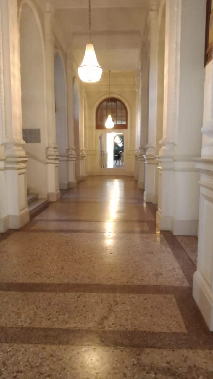 Wohnung mit Meerblick in einem historischen Palast in der renommierten Gegend von Cimiers, Frankreich