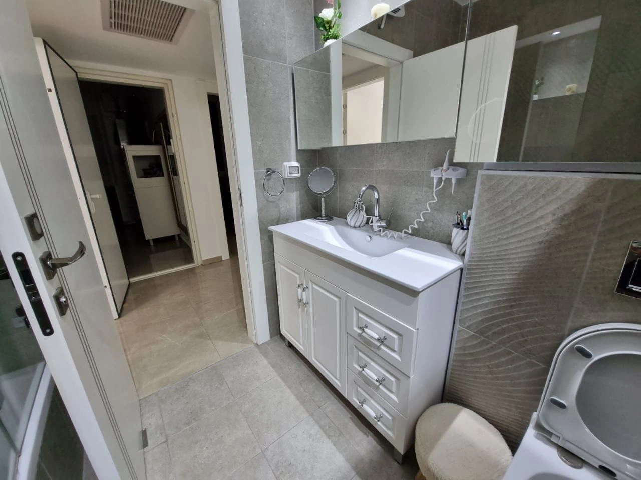 以色列里雄莱锡安两阳台公寓