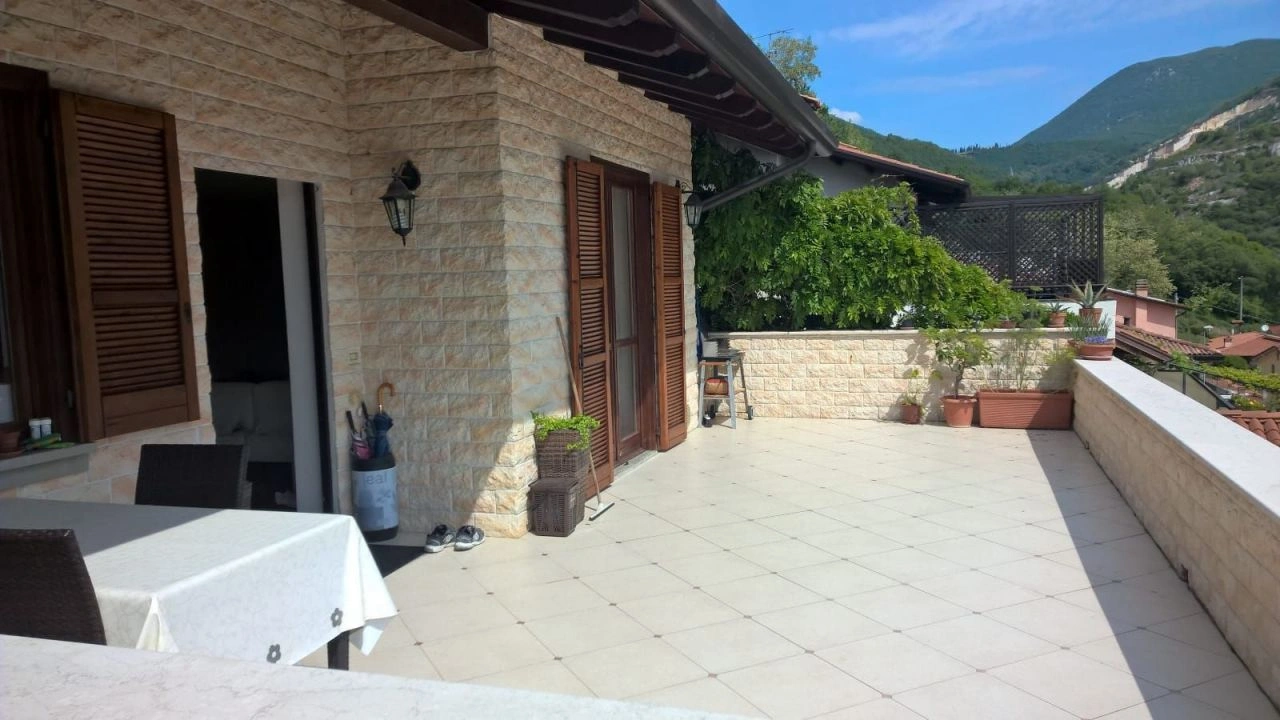 Luxury villa on Garda