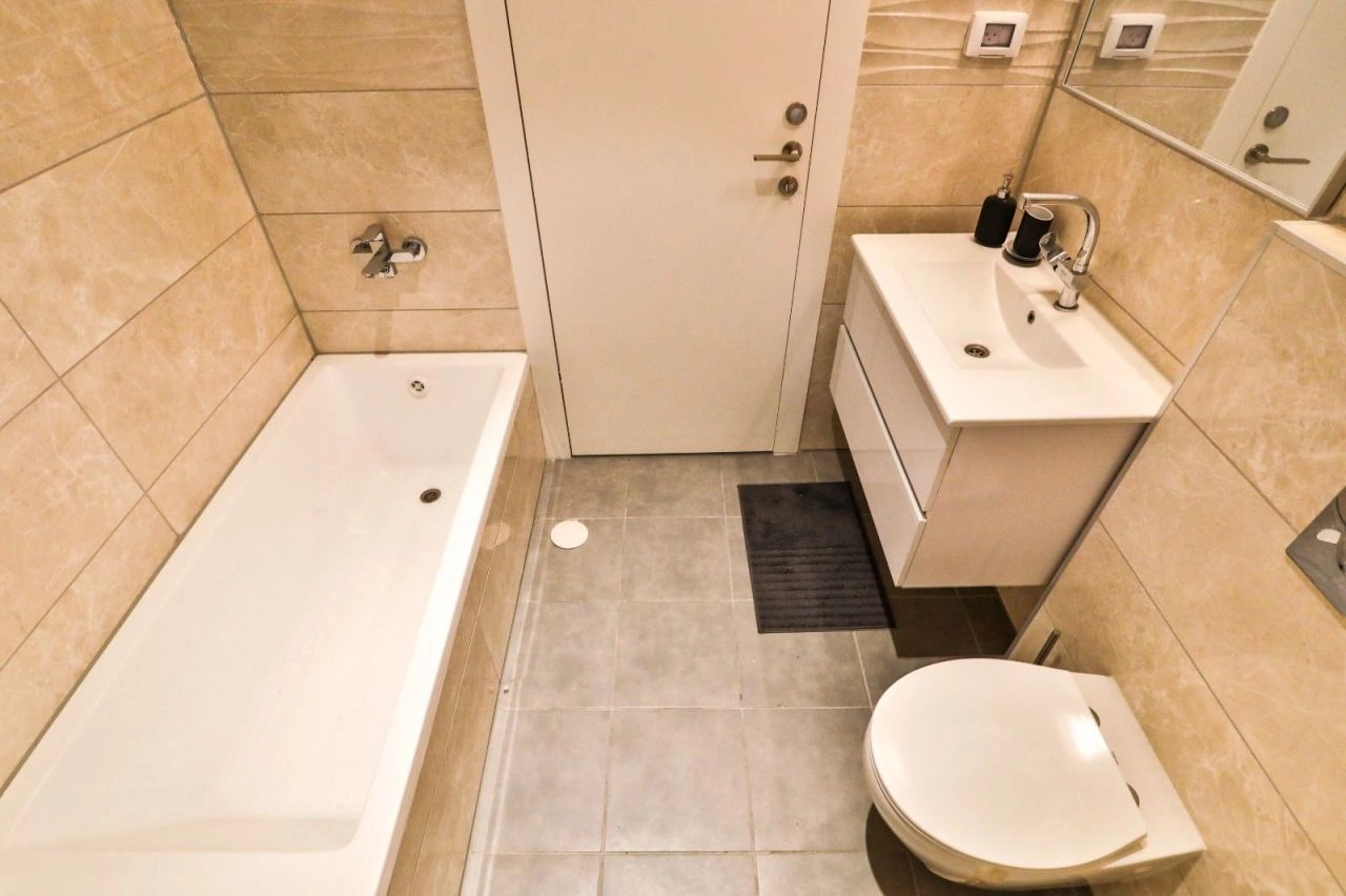 Apartment with a spacious balcony in Bat Yam, Israel