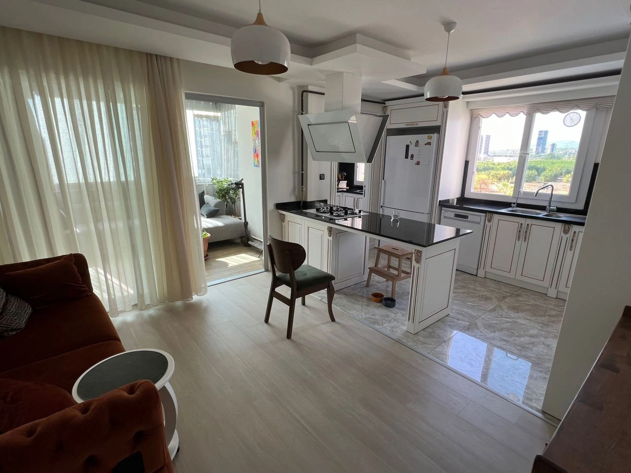 मर्सिन में भूमध्यसागर के बिलकुल पास, विशाल 180 m2 अपार्टमेंट