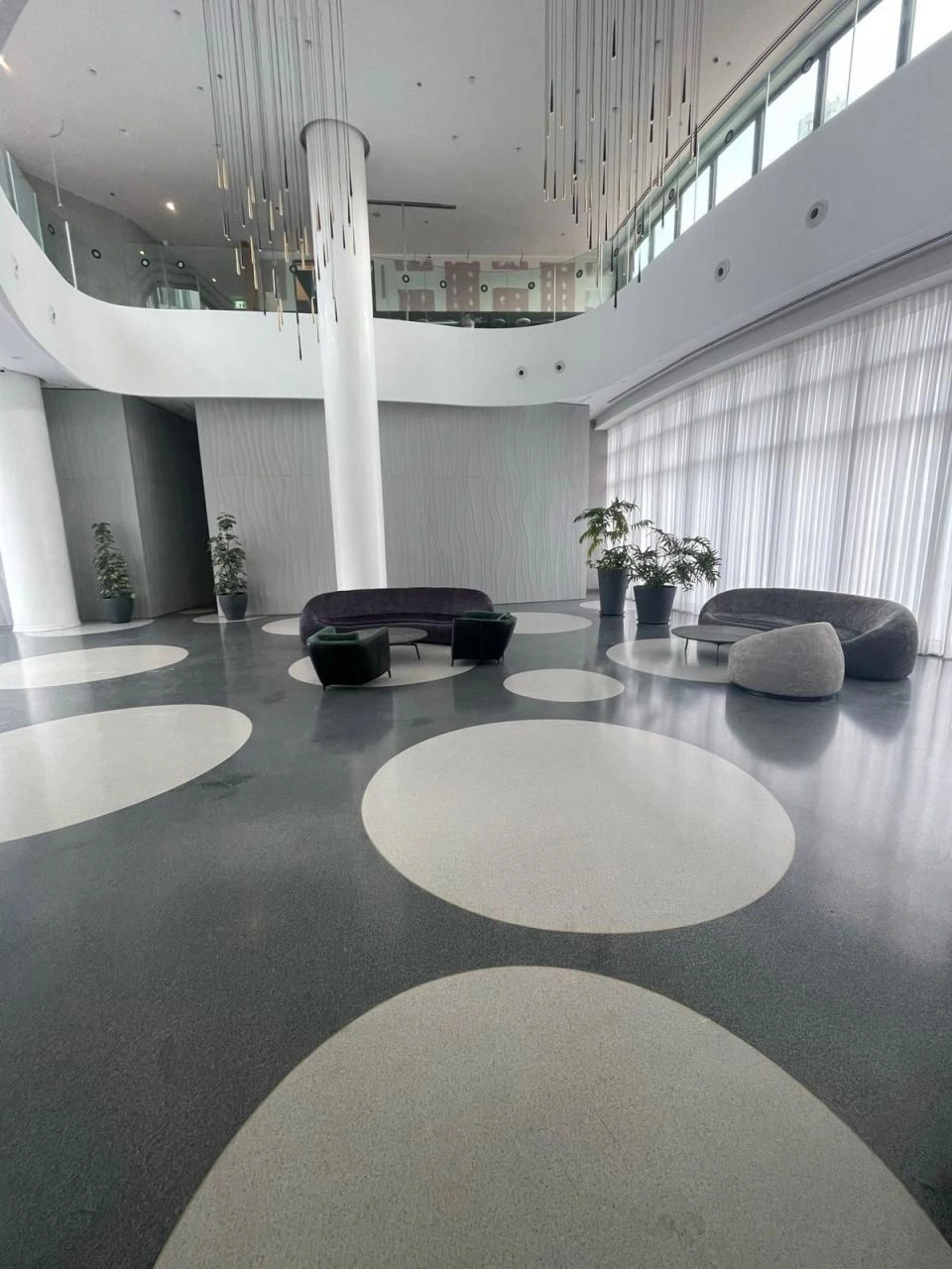 以色列特拉维夫摩天楼内 3+1 公寓