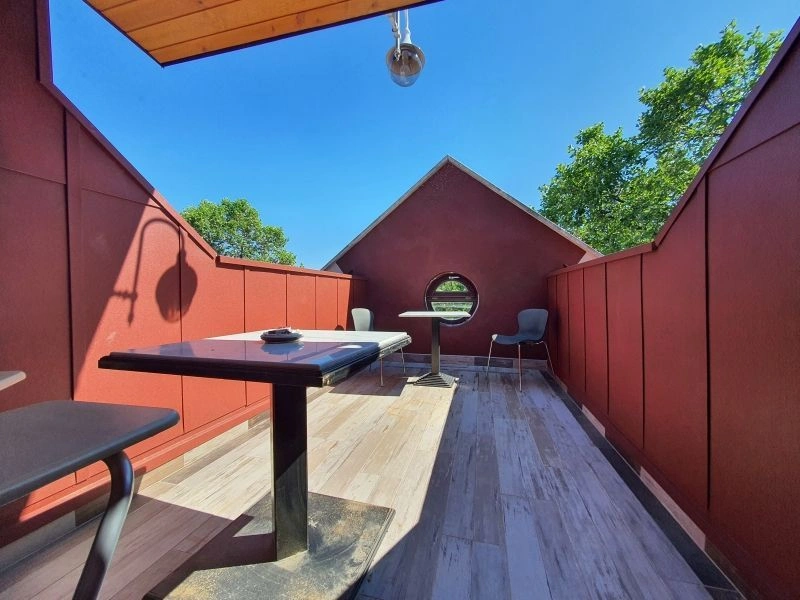 Lüks, ferah 8 odalı villa Budapeşte'de