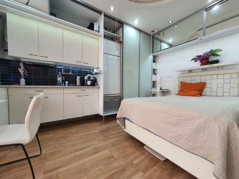 House 7+1 with commercial premises