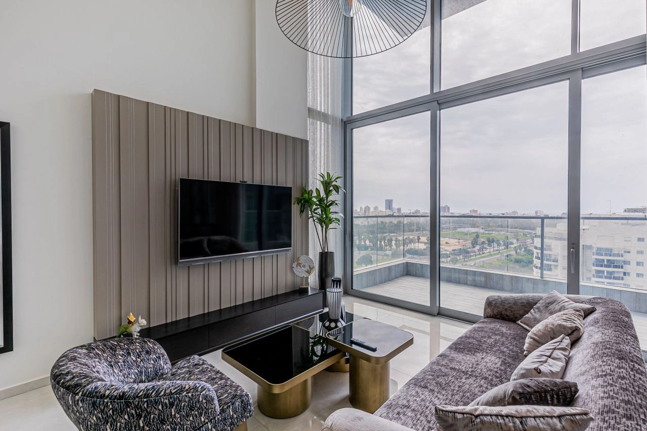 شقة مع شرفة واسعة في تل أبيب، إسرائيل