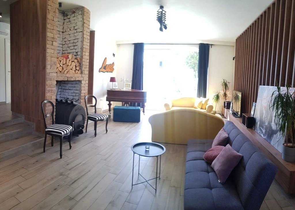 Villa 5+1 in prestigeträchtiger Gegend von Belgrad, Serbien