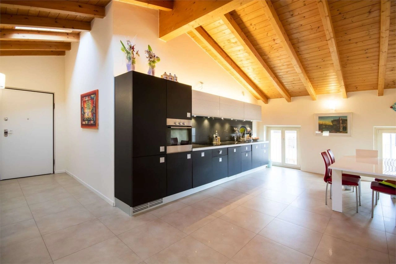 Penthouse 120 m2 near the park