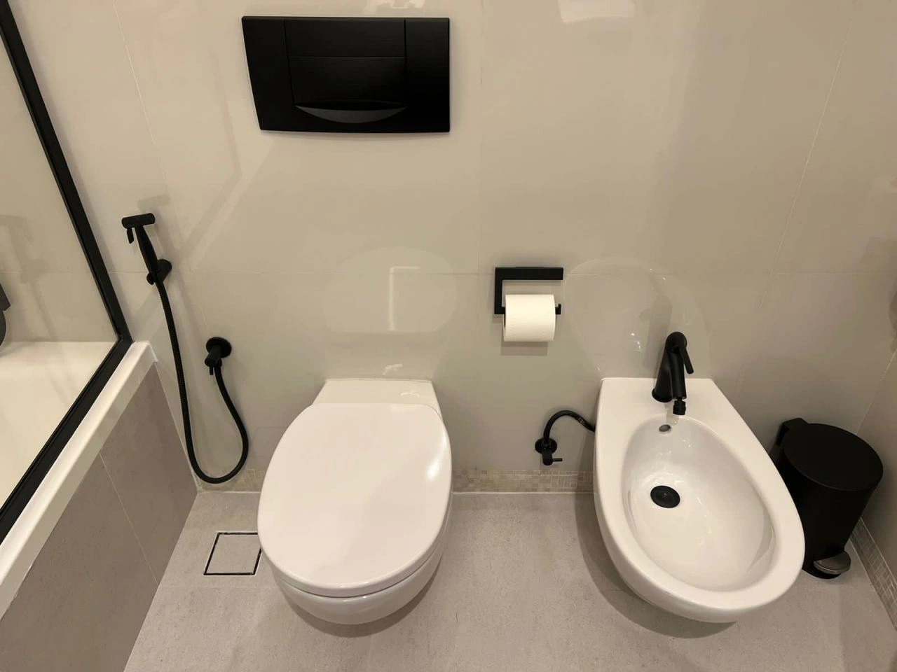 शहर के नज़ारों वाला 107 m2 अपार्टमेंट