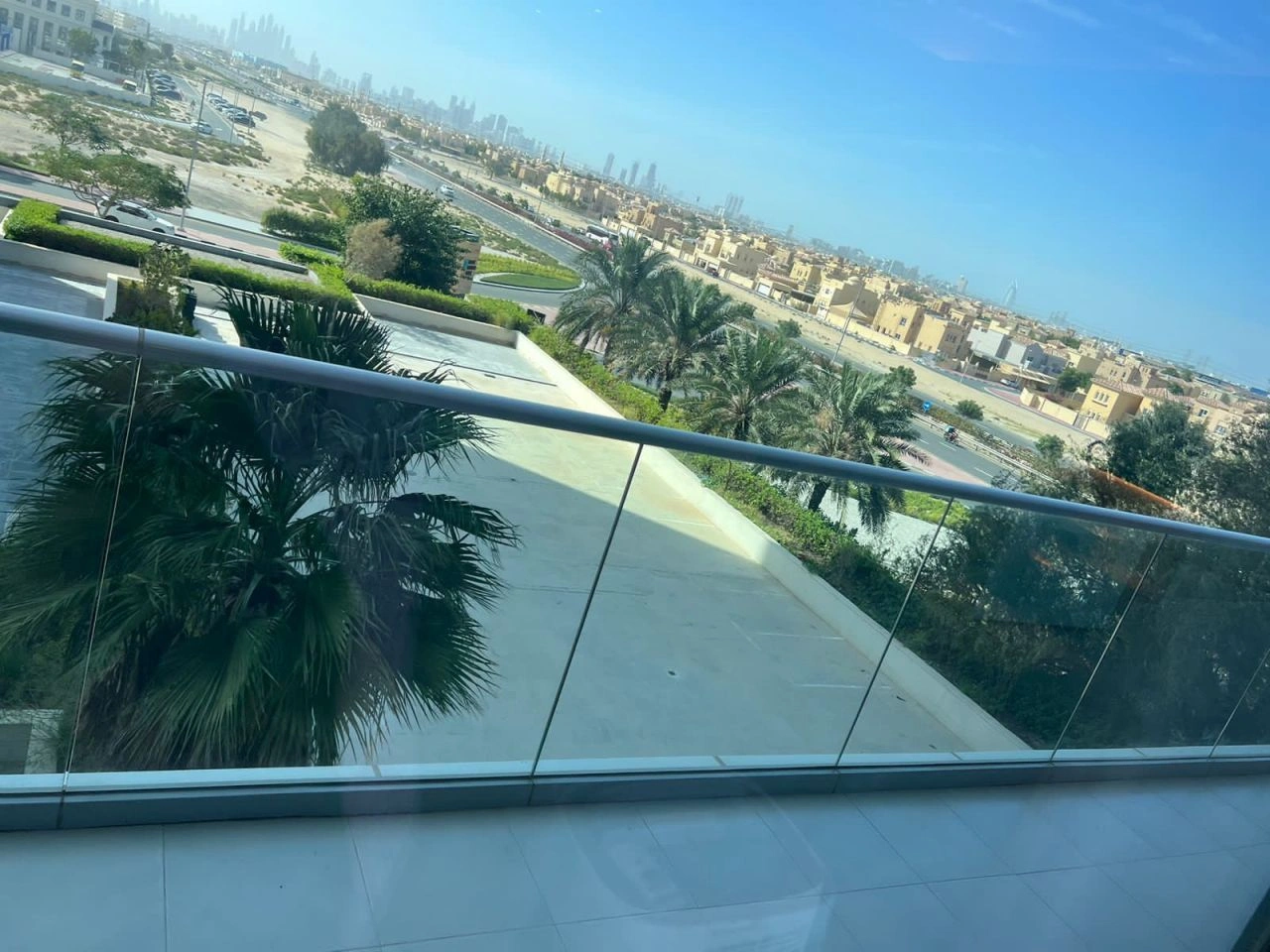 शहर के नज़ारों वाला 107 m2 अपार्टमेंट